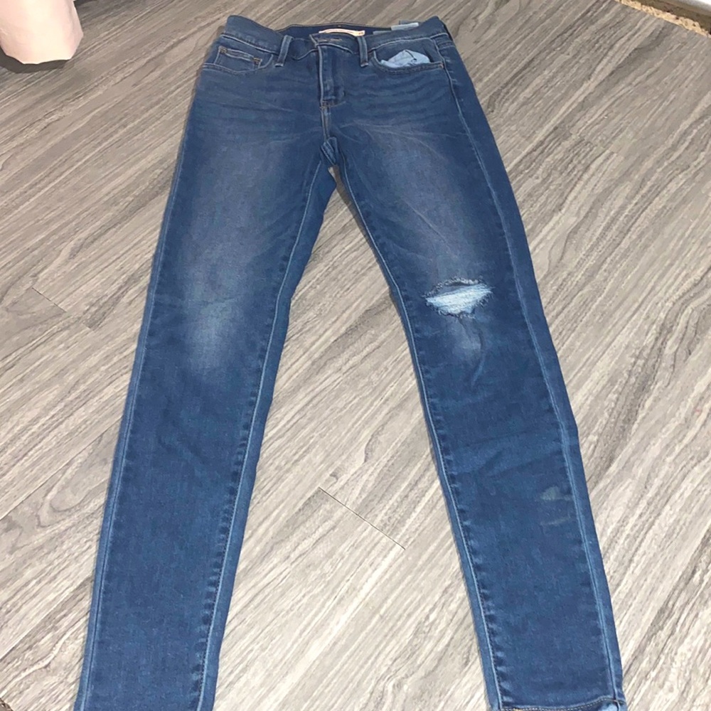 720 High Rise Super Skinny Levi’s